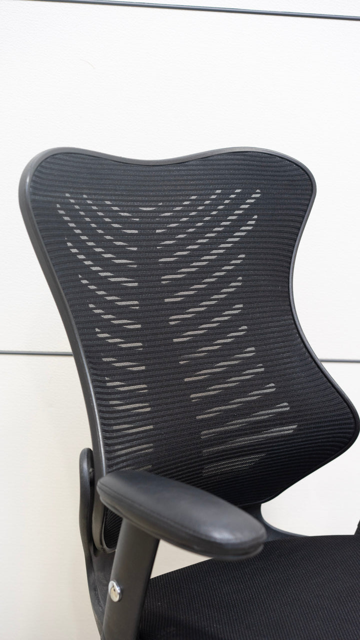 Regent Desk Chair. Loop 2